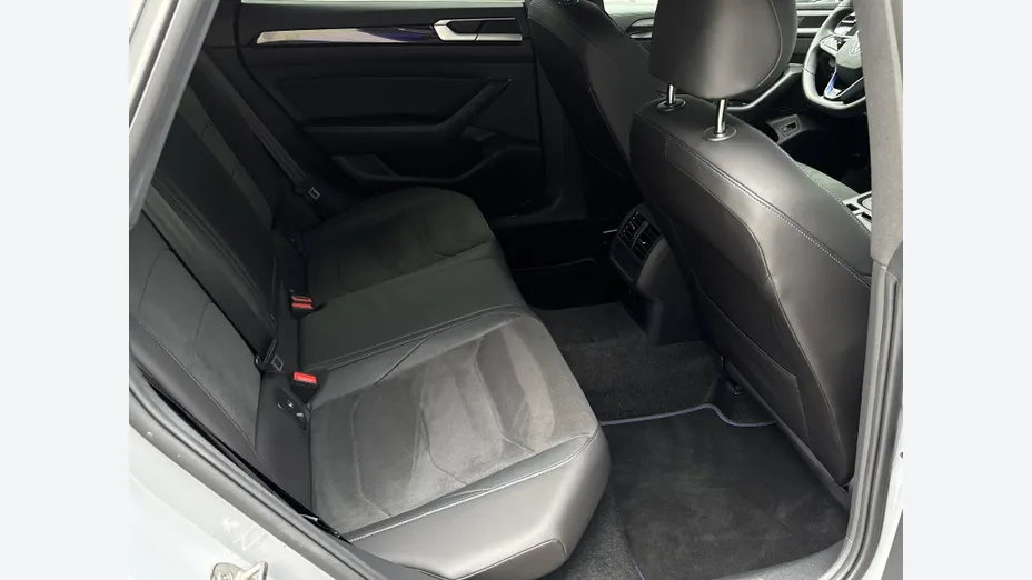 VOLKSWAGEN Arteon Arteon 2.0 TSI 4Motion R DSG