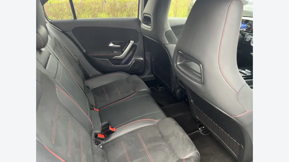 MERCEDES-BENZ A Klasa A 200 AMG Line 7G-DCT