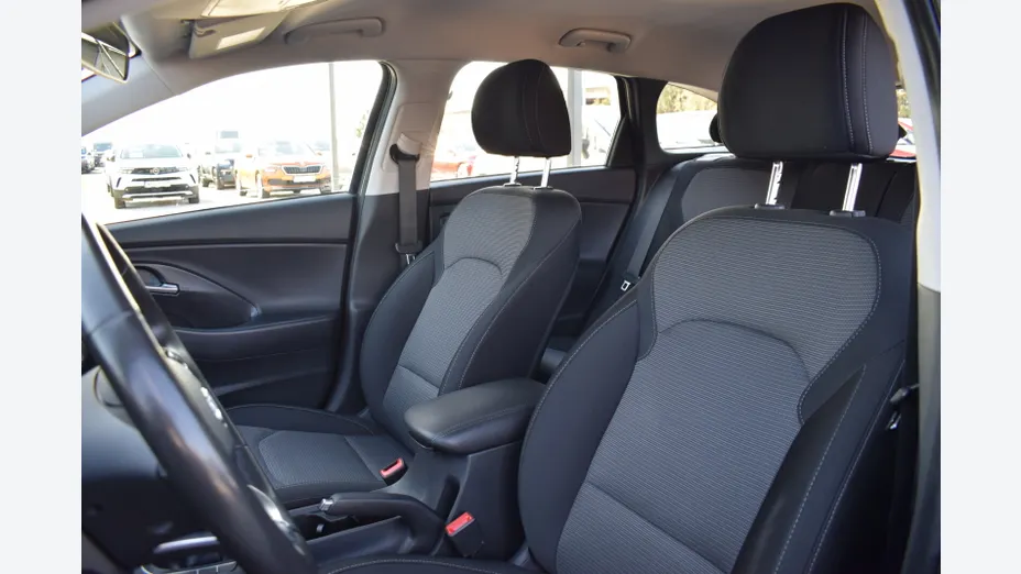 HYUNDAI i30 i30 1.0 T-GDI Modern