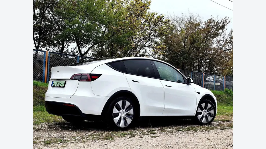 TESLA Model Y Y RWD
