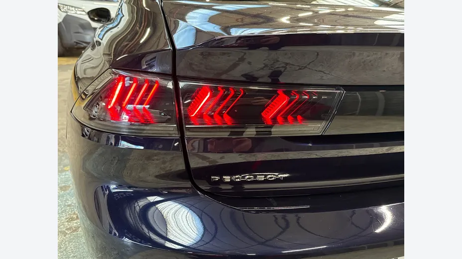 PEUGEOT 508 -