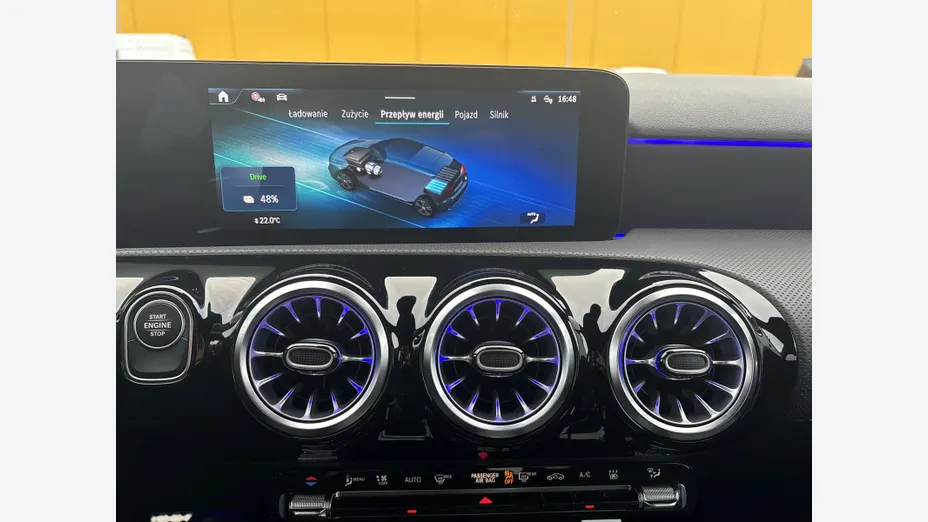 MERCEDES-BENZ A Klasa A 250 e PHEV AMG Line 8G-DCT