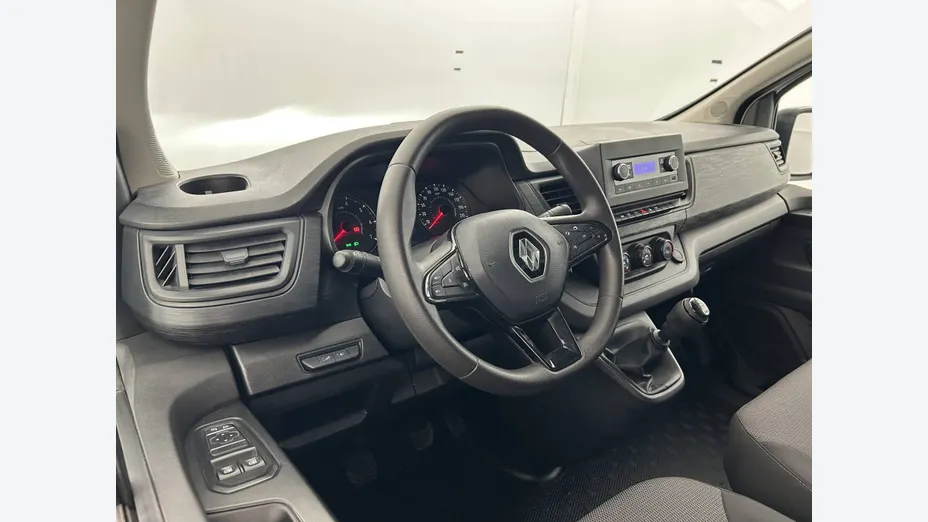 RENAULT Trafic -