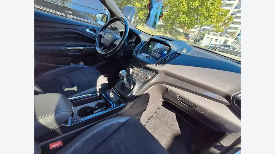 FORD Kuga -