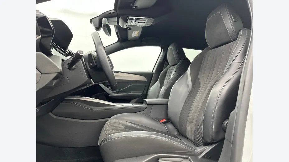 PEUGEOT 408 -