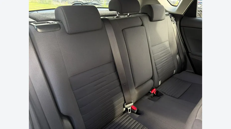 TOYOTA Auris -