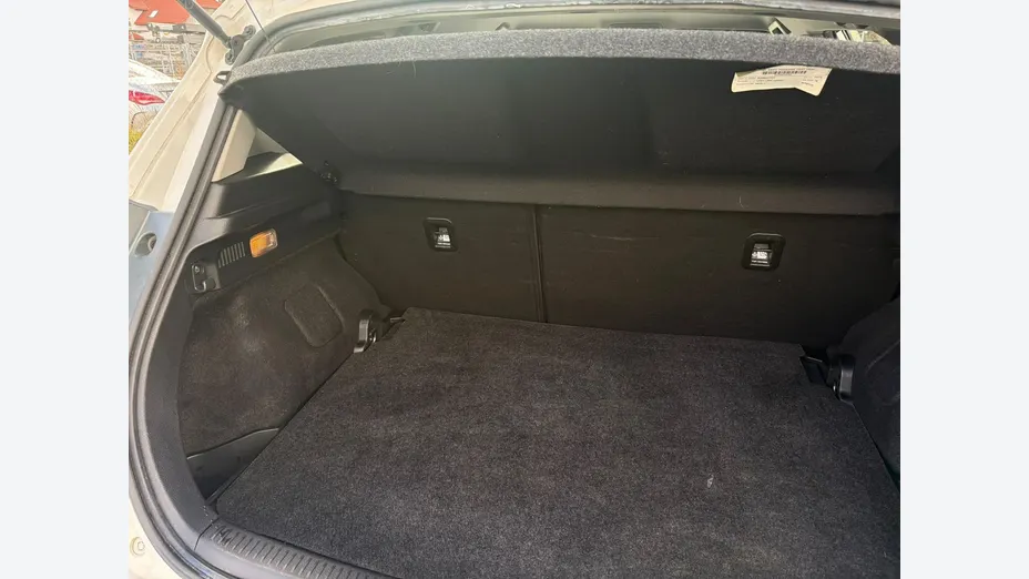 TOYOTA Auris -