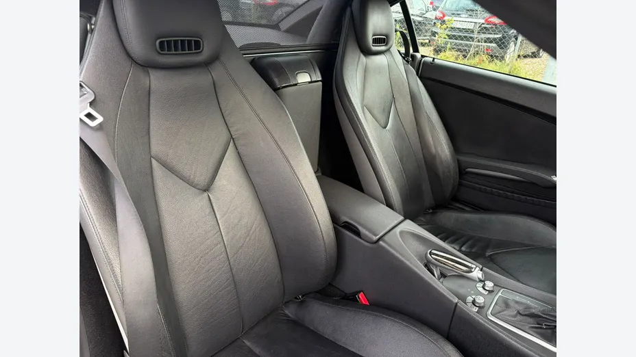 MERCEDES-BENZ SLK -