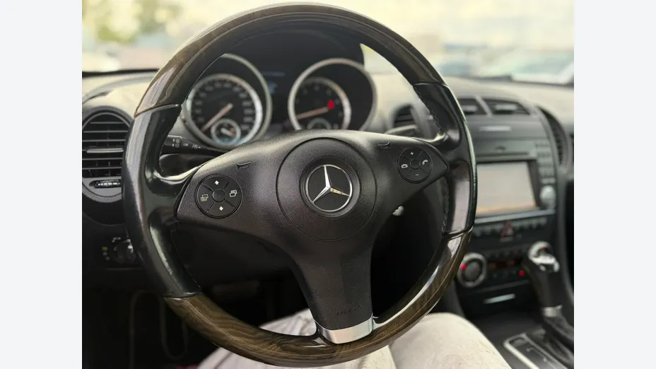 MERCEDES-BENZ SLK -