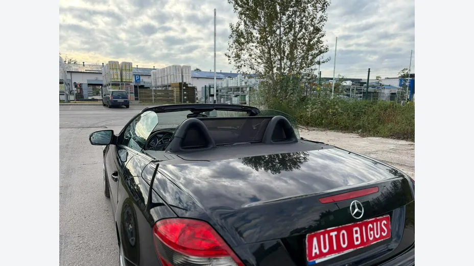 MERCEDES-BENZ SLK -