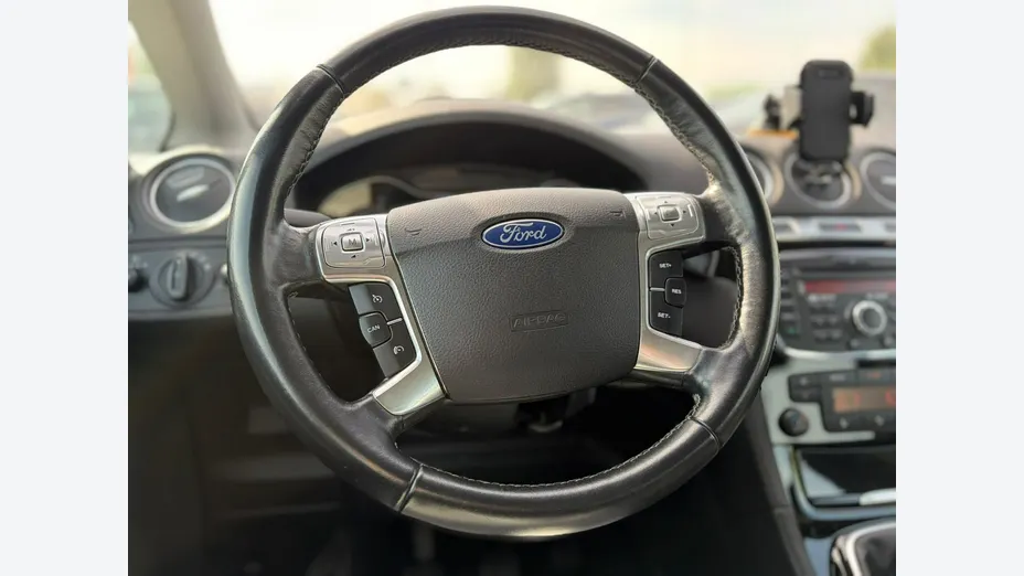 FORD S-MAX -