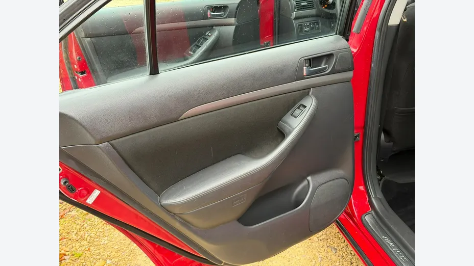 TOYOTA Avensis -