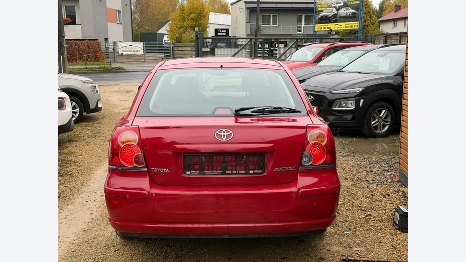 TOYOTA Avensis -