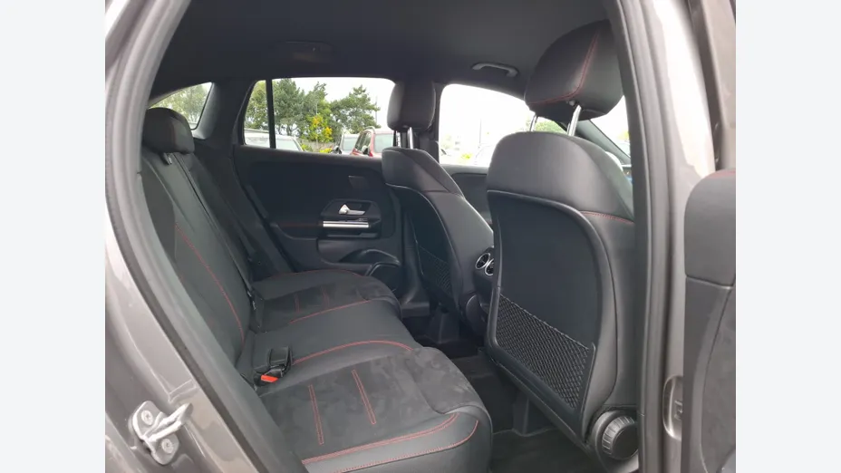 MERCEDES-BENZ GLA GLA 220 mHEV 4-Matic AMG Line 8G-DCT