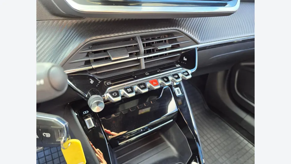 PEUGEOT 2008 2008 PureTech 130 GT S&S EAT8