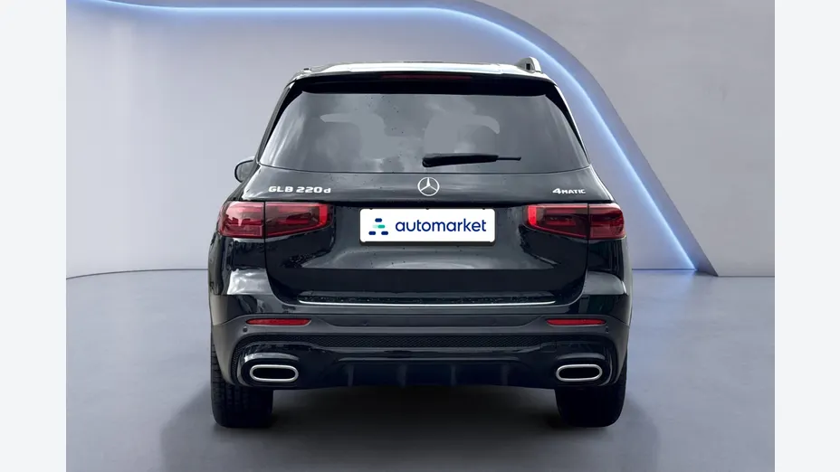 MERCEDES-BENZ GLB GLB 220 d 4-Matic AMG Line 8G-DCT