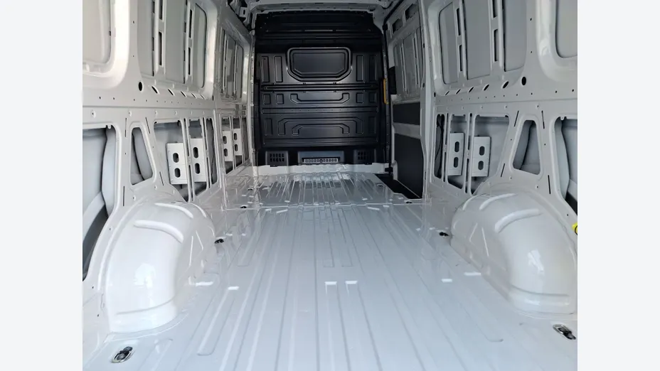 VOLKSWAGEN Crafter Crafter 35 BiTDI (14,4m3) aut Nowy