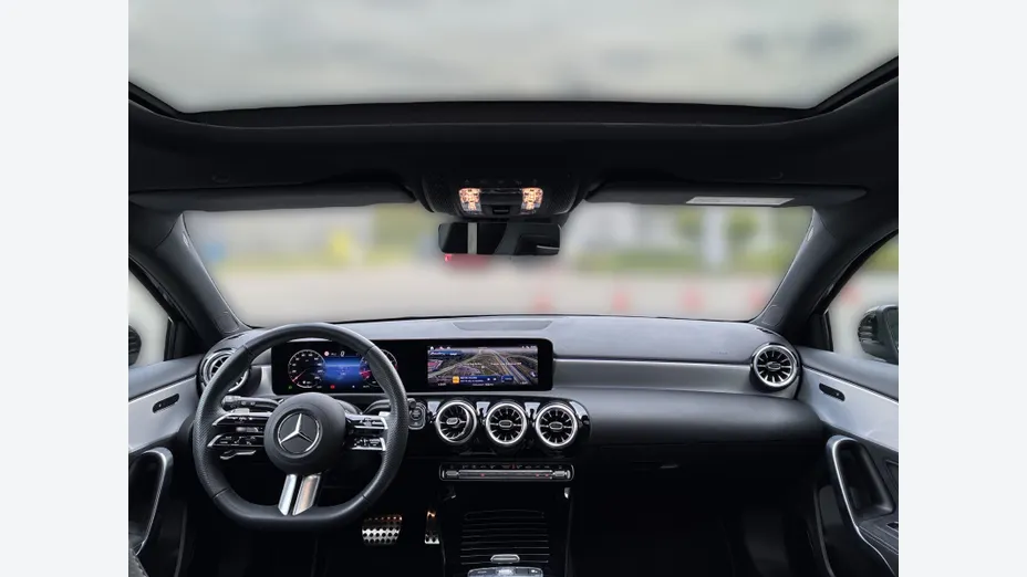 MERCEDES-BENZ A Klasa A 220 4-Matic AMG Line 8G-DCT