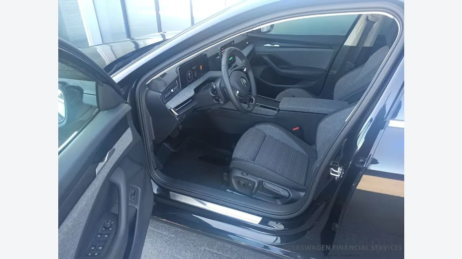 SKODA Superb Superb 1.5 TSI mHEV Selection DSG