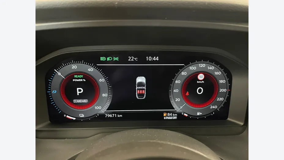 NISSAN Qashqai -