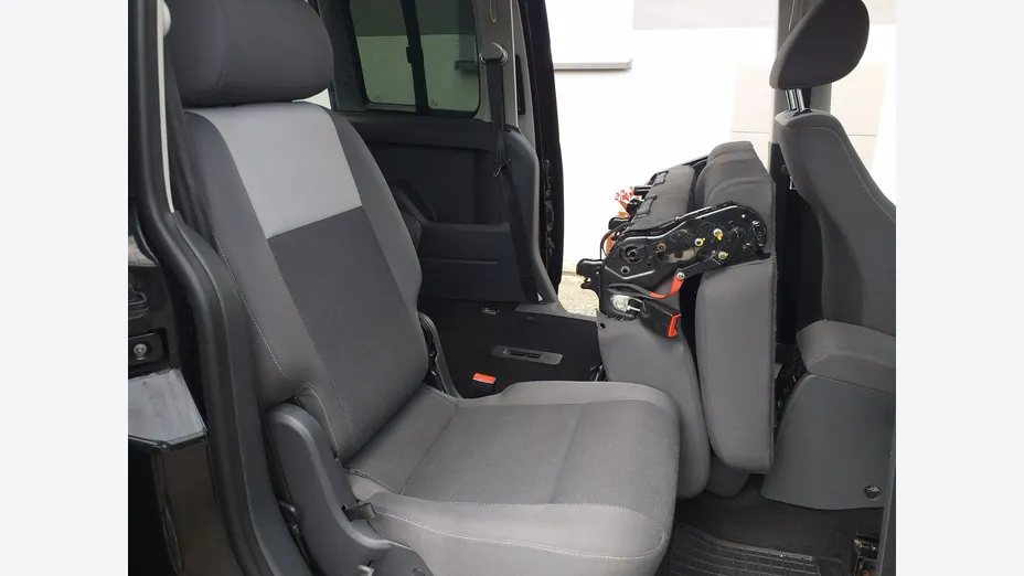 VOLKSWAGEN Caddy -
