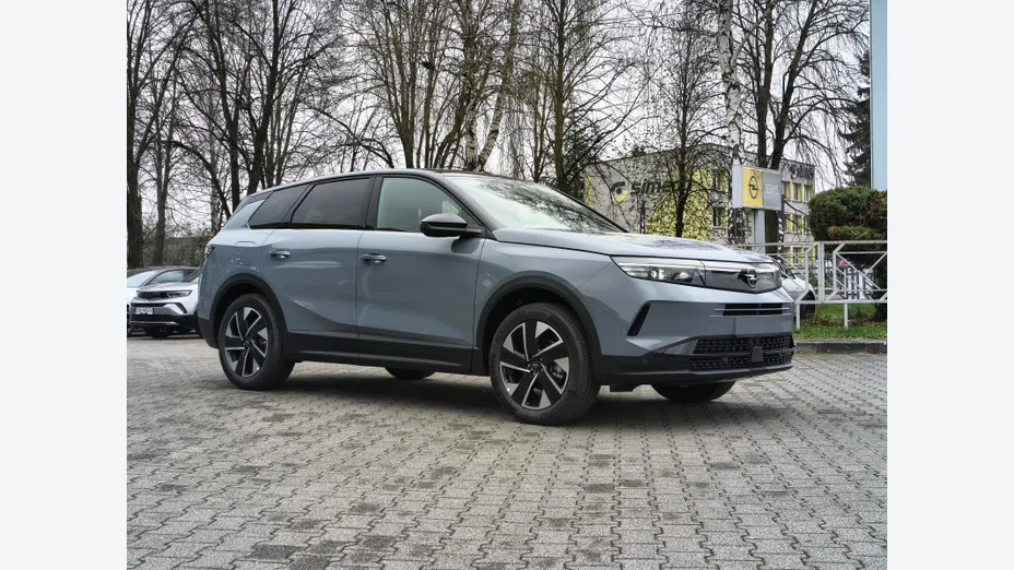OPEL Grandland -