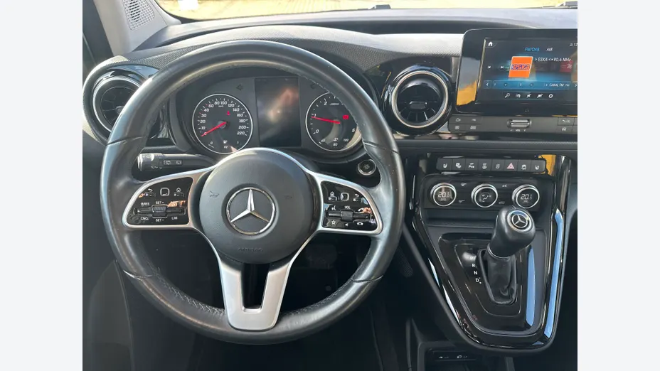 MERCEDES-BENZ T klasa T 180 d Style aut