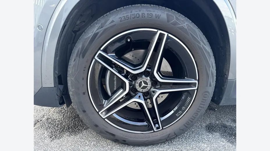 MERCEDES-BENZ GLA GLA 200 mHEV AMG Line 7G-DCT