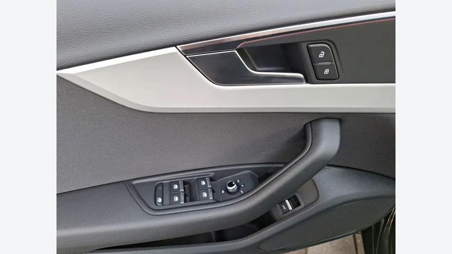 AUDI A4 Avant -