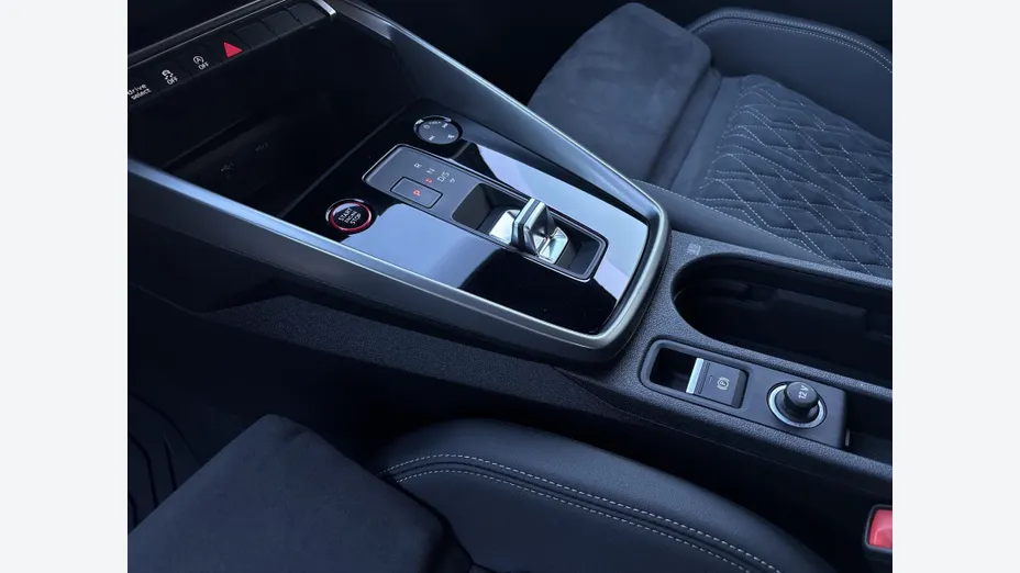 AUDI S3 Sportback -