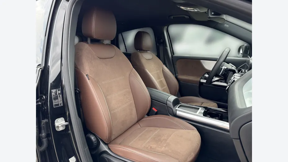 MERCEDES-BENZ GLA GLA 200 mHEV AMG Line 7G-DCT