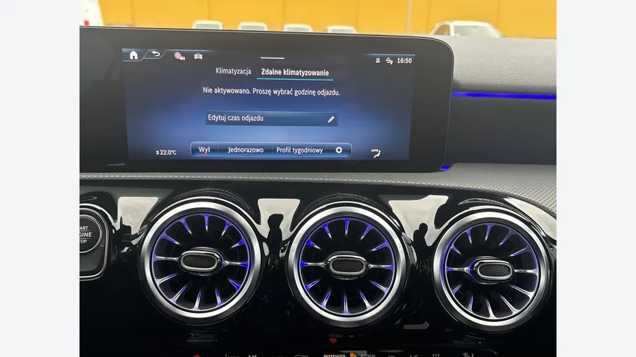 MERCEDES-BENZ A Klasa A 250 e PHEV AMG Line 8G-DCT