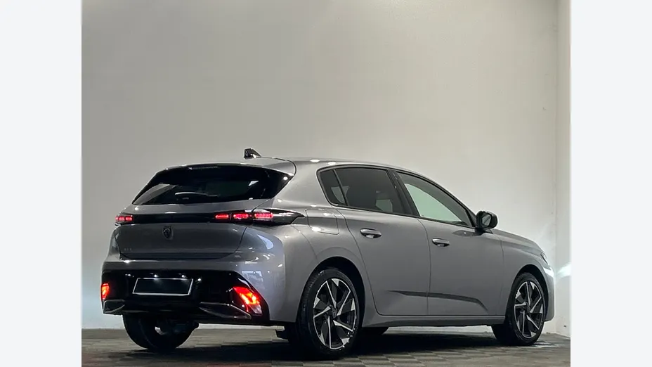 PEUGEOT 308 -