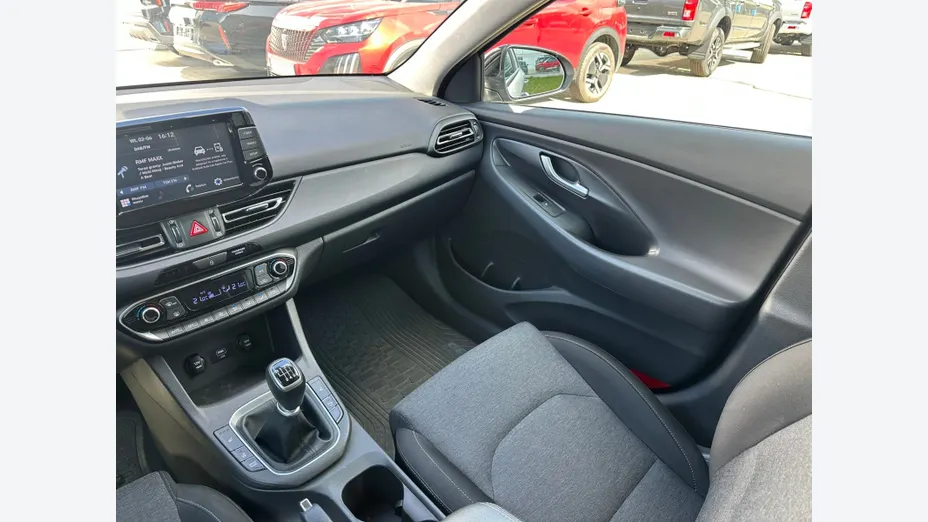 HYUNDAI i30 i30 1.5 T-GDI 48V Smart