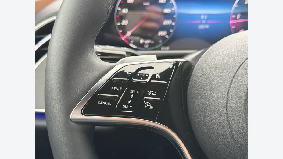 MERCEDES-BENZ E Klasa E 220 d mHEV 4-Matic Avantgarde 9G-Tronic