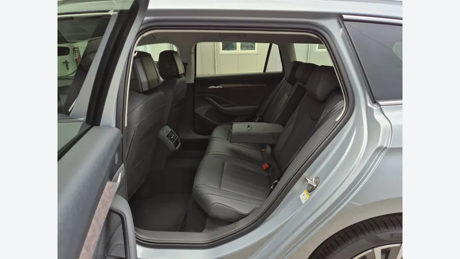 SKODA Superb Superb 2.0 TSI L&K  DSG Nowy