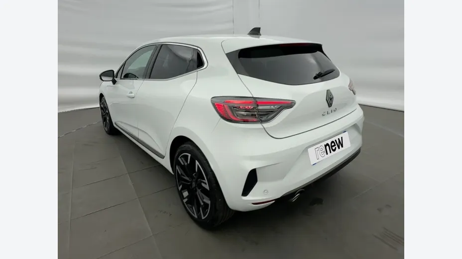 RENAULT Clio -