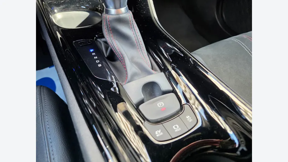TOYOTA C-HR -