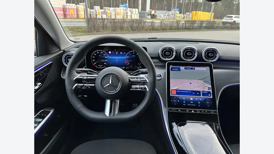 MERCEDES-BENZ C Klasa C 200 mHEV 4-Matic AMG