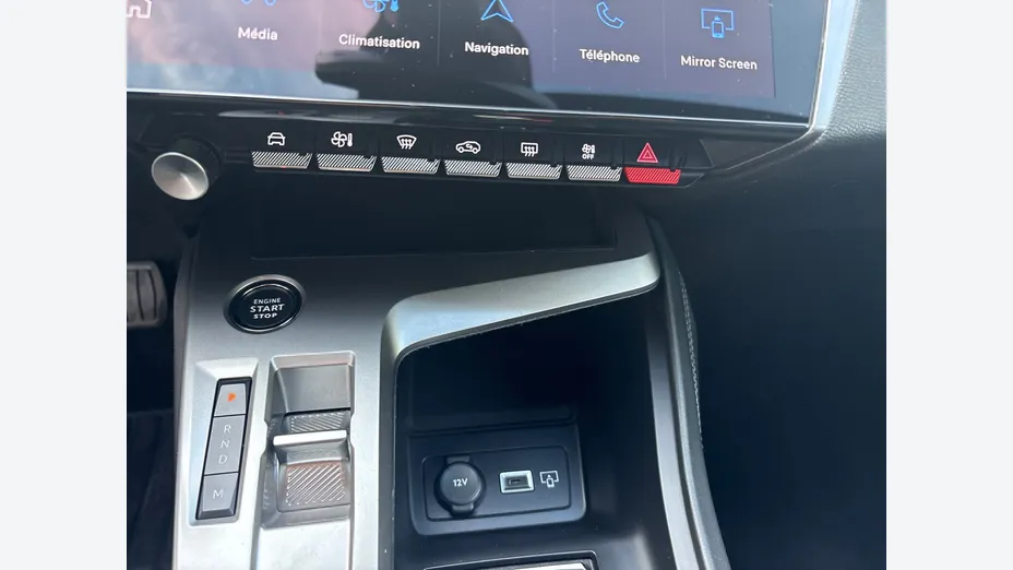 PEUGEOT 308 -