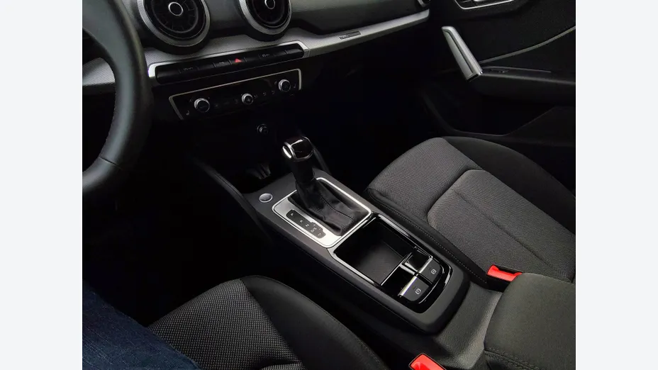 AUDI Q2 Q2 35 TFSI Advanced S tronic