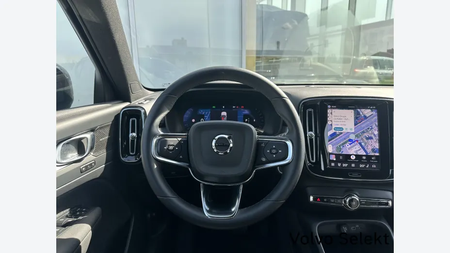VOLVO XC40 XC40 B3 Plus Dark aut