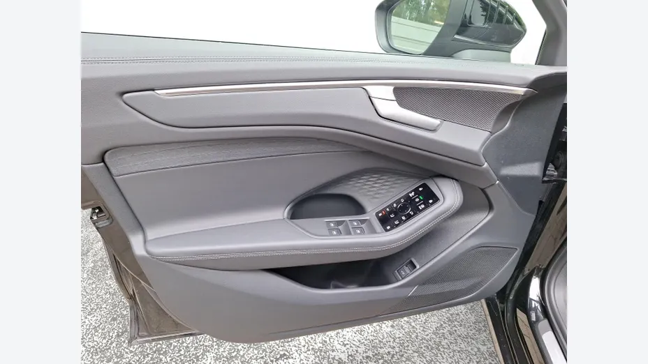 AUDI A6 Avant -