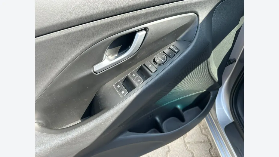 HYUNDAI i30 i30 1.5 T-GDI 48V Smart