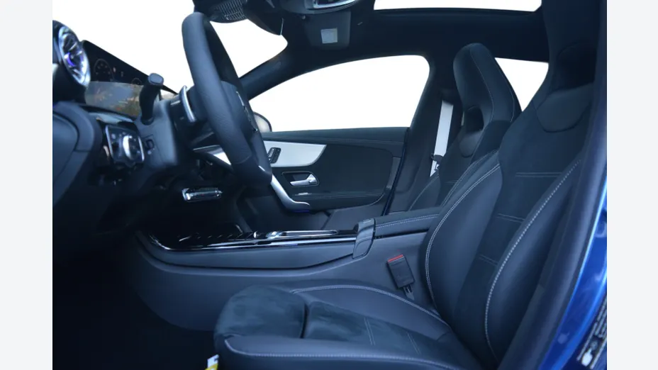 MERCEDES-BENZ CLA CLA 250 4-Matic 7G-DCT Nowy