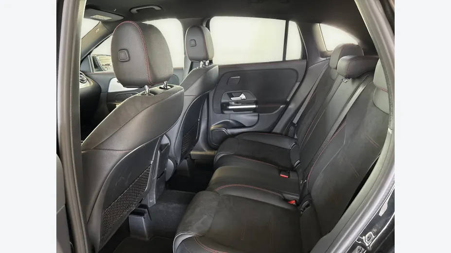 MERCEDES-BENZ GLA GLA 200 mHEV AMG Line 7G-DCT