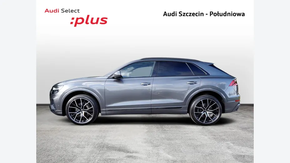 AUDI Q8 -