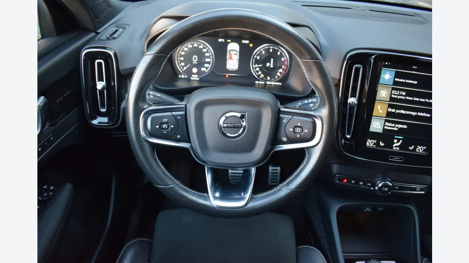 VOLVO XC40 XC40 T3 R-Design aut