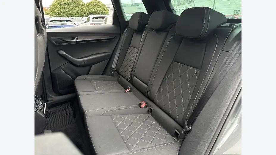 SKODA Karoq Karoq 1.5 TSI ACT Sportline DSG
