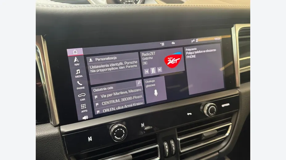 PORSCHE Macan Macan